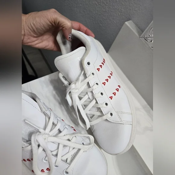 Adidas Stan Smith Valentines Day Sneakers - Picture 9 of 16